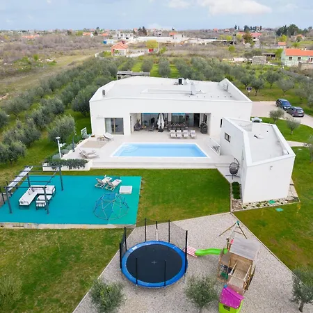 Olive Grove Zadarvillas 빌라